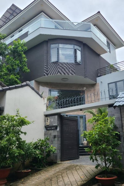 <끝판왕> 호치민 8룸 풀빌라